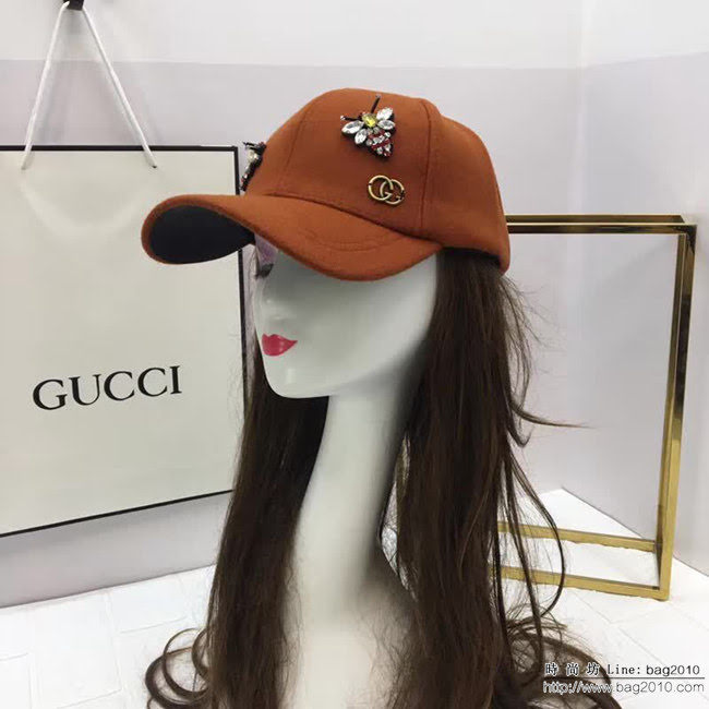 GUCCI古馳 時尚百搭款 帶鑽蜜蜂羊毛棒球帽 LLWJ5843